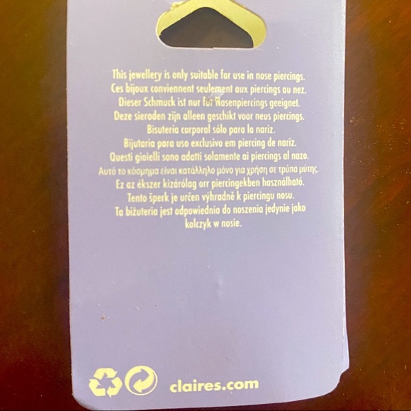 💜CLAIRE’S💜 3-PC SET OF NOSE STUDS👃 - Picture 4 of 4